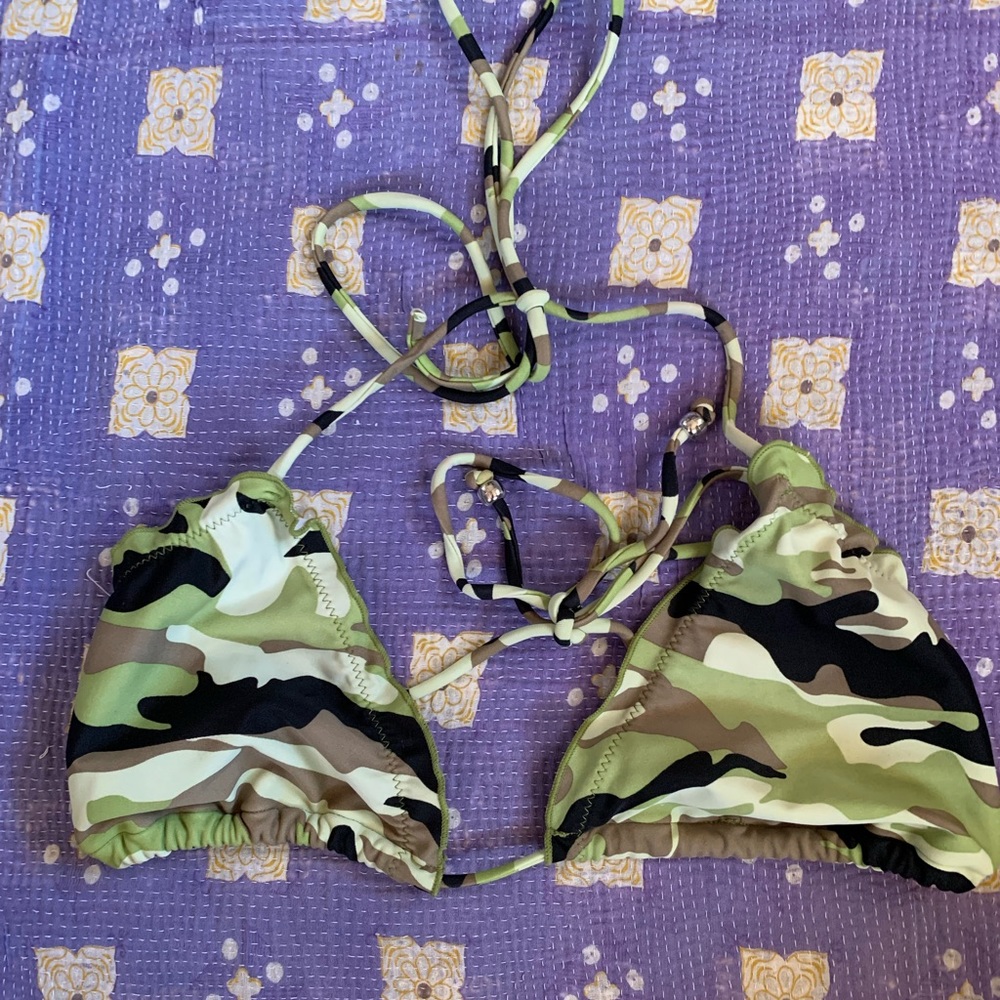 Camo bikini top